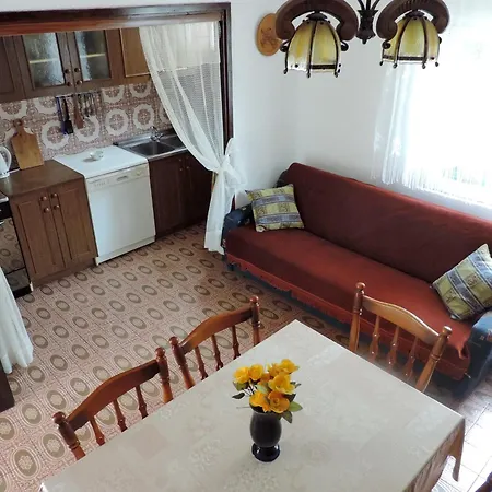 Apartments By The Sea Poljica, Trogir - 12653 Marina