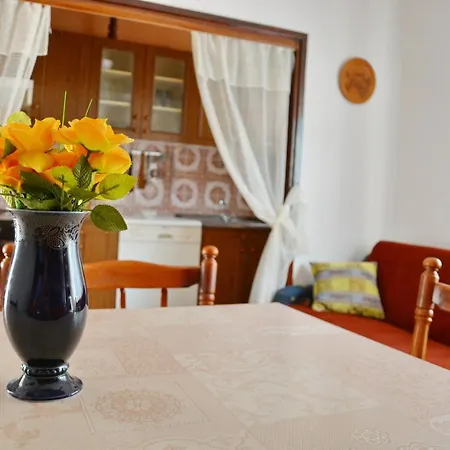 Apartments By The Sea Poljica, Trogir - 12653 Apartment Marina